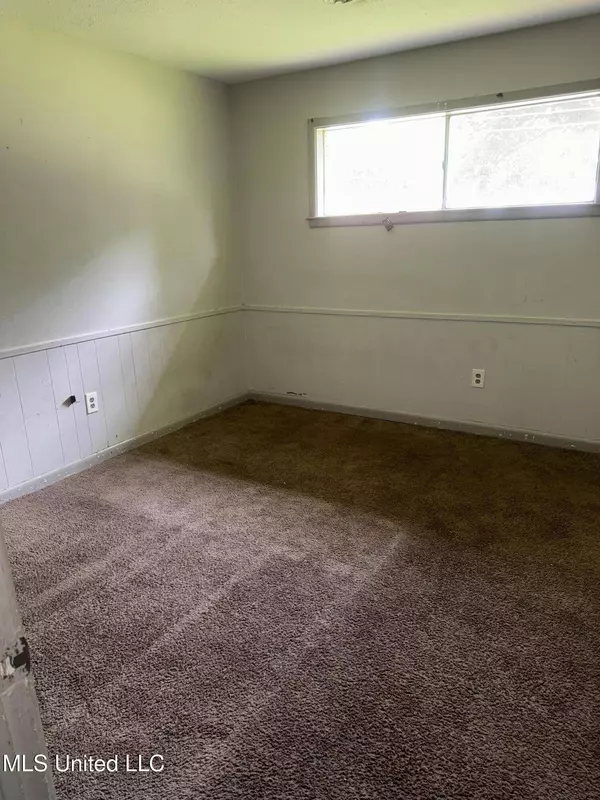 3133 Longwood Drive, Jackson, MS 39212