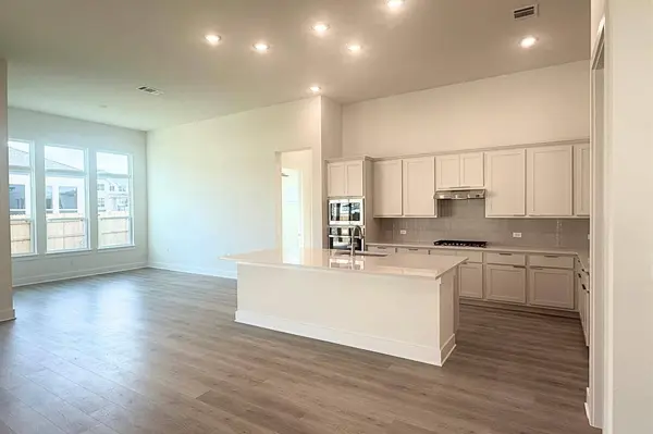 17313 Silverman DR, Pflugerville, TX 78660