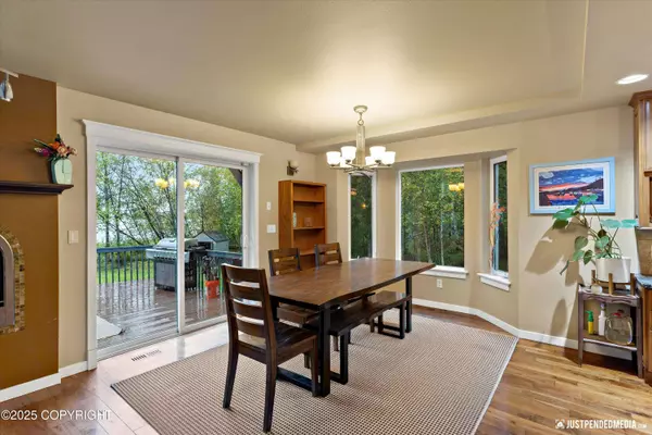 530 S Craig CIR, Wasilla, AK 99654