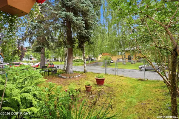 6901 Trafford DR, Anchorage, AK 99504