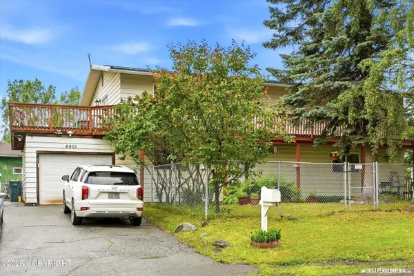 6901 Trafford DR, Anchorage, AK 99504