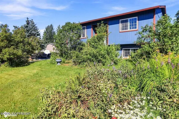 6601 Eileen CIR, Anchorage, AK 99507