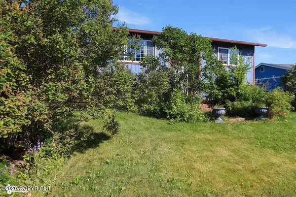 6601 Eileen CIR, Anchorage, AK 99507