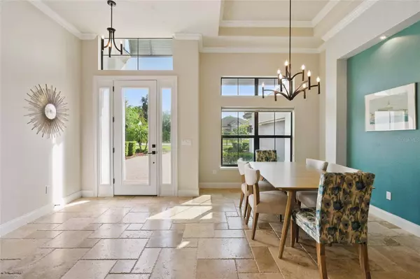 8 BLUE OAK LN, Palm Coast, FL 32137