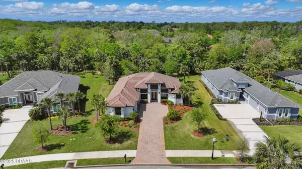 8 Blue Oak LN, Palm Coast, FL 32137