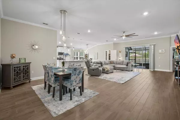 52 LUMBER JACK TRL, Palm Coast, FL 32137