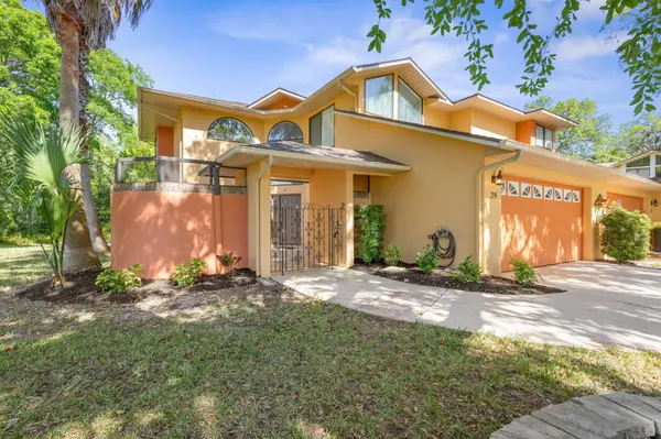 29 Sunrise Villas Ln, Palm Coast, FL 32137