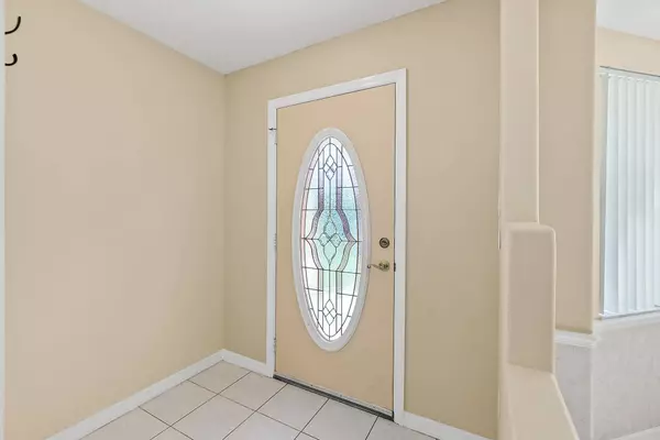 76 Kakakee Trl, Palm Coast, FL 32164