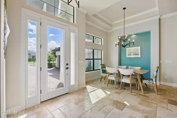 8 BLUE OAK LN, Palm Coast, FL 32137