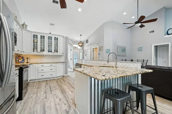 49 WOOD CEDAR DR, Palm Coast, FL 32164