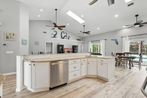 49 WOOD CEDAR DR, Palm Coast, FL 32164