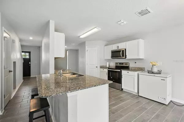 31 PACIFIC DR, Palm Coast, FL 32164