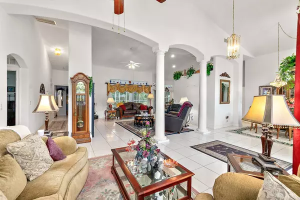 47 Kathleen Trl, Palm Coast, FL 32164