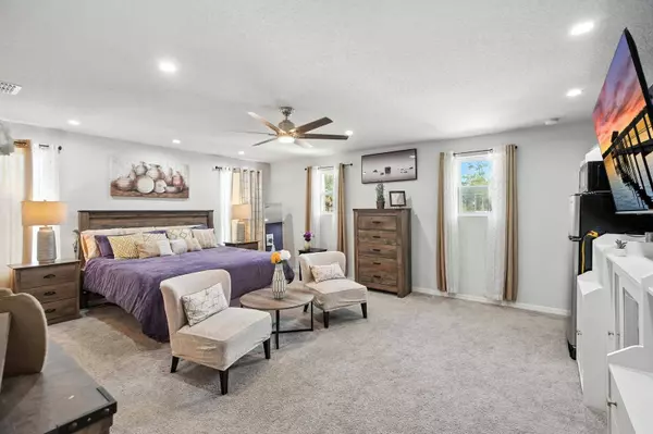 31 Pacific Dr, Palm Coast, FL 32164