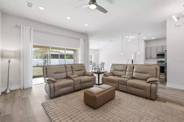 11 ERIC DR, Palm Coast, FL 32164