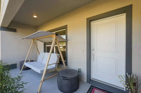 11 ERIC DR, Palm Coast, FL 32164