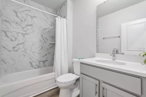 11 ERIC DR, Palm Coast, FL 32164