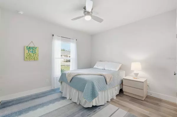 11 ERIC DR, Palm Coast, FL 32164