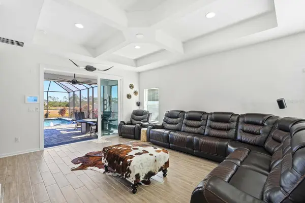 140 NIGHTHAWK LN, Palm Coast, FL 32164