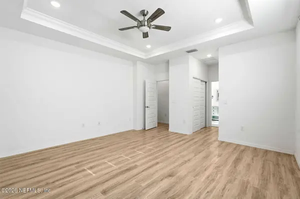 14 DOGWOOD TER, Palm Coast, FL 32137