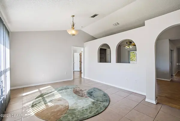 36 Wheeling LN, Palm Coast, FL 32164