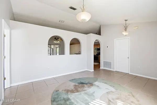 36 Wheeling LN, Palm Coast, FL 32164