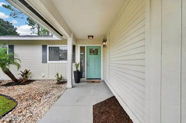 50 Westfield LN, Palm Coast, FL 32164