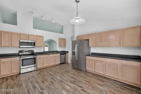 18 Wheeling LN, Palm Coast, FL 32164