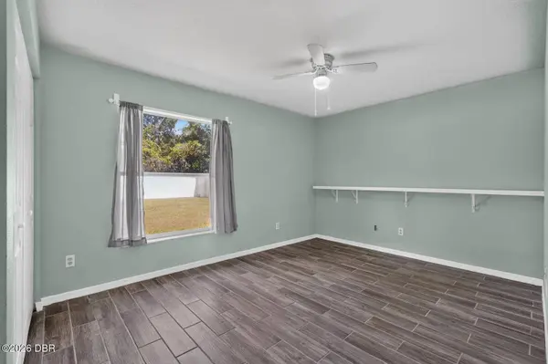 18 Wheeling LN, Palm Coast, FL 32164