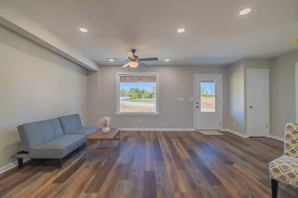 3875 Yager Rd, Mcminnville, TN 37110