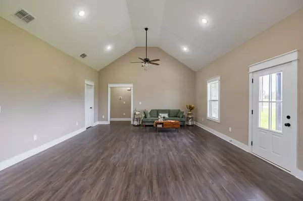 4117 Vervilla Rd, Mcminnville, TN 37110