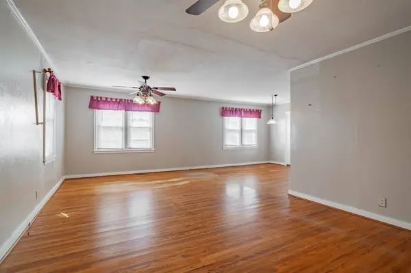 400 Fairview St, Estill Springs, TN 37330