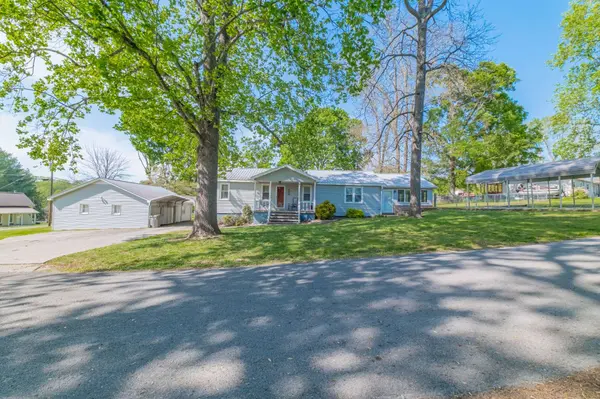 400 Fairview St, Estill Springs, TN 37330