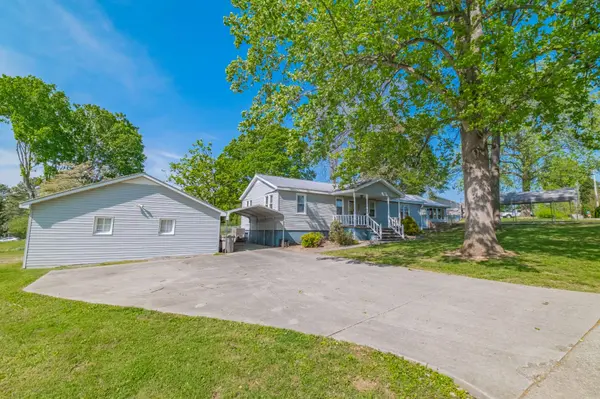 400 Fairview St, Estill Springs, TN 37330