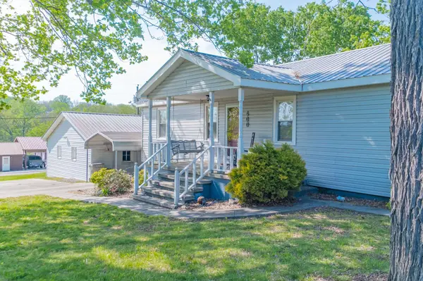 400 Fairview St, Estill Springs, TN 37330