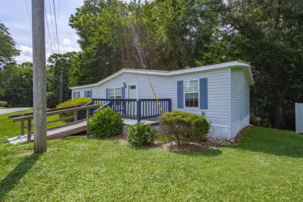 301 Shasteen St, Estill Springs, TN 37330