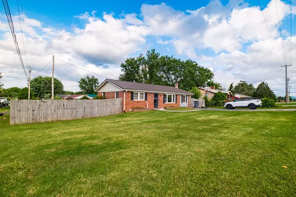 404 Mullican St, Mcminnville, TN 37110