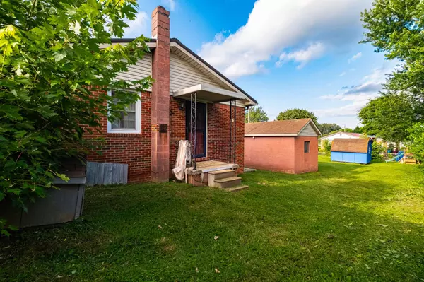 404 Mullican St, Mcminnville, TN 37110