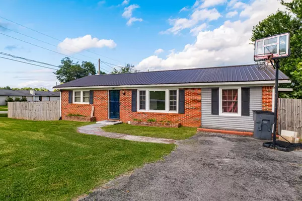 404 Mullican St, Mcminnville, TN 37110