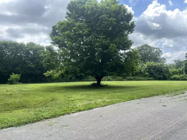 3387 Holders Cemetery Rd, Winchester, TN 37398