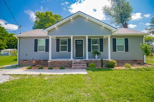 328 Spring St, Wartrace, TN 37183