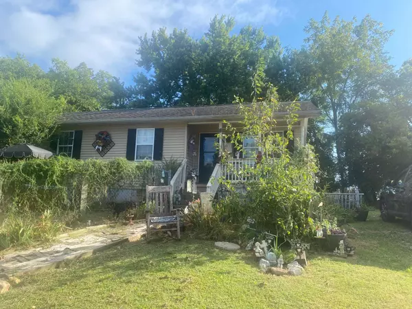 412 Rotary Dr, Winchester, TN 37398