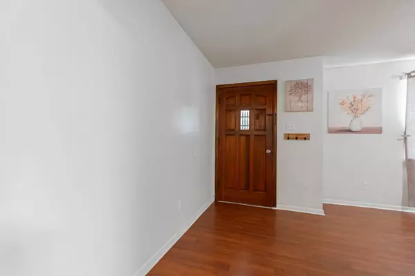 878 Indian Creek Rd, Huntland, TN 37345