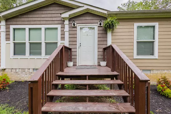 976 Espy Rd, Manchester, TN 37355