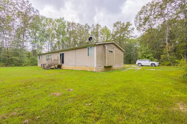 976 Espy Rd, Manchester, TN 37355