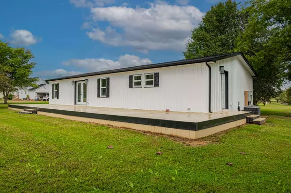 5071 Shelbyville Rd, Mcminnville, TN 37110