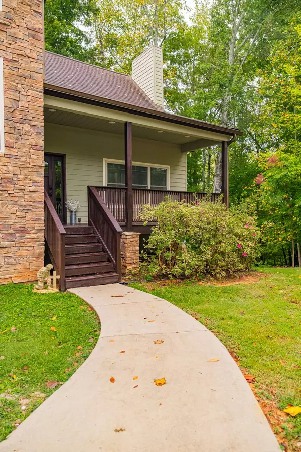 891 Hopkins Ln, Winchester, TN 37398