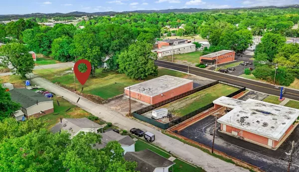 505 N High St, Columbia, TN 38401