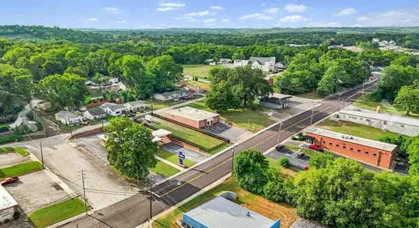 505 N High St, Columbia, TN 38401