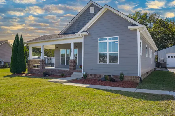 4781 Brookhollow Rd, Chapel Hill, TN 37034